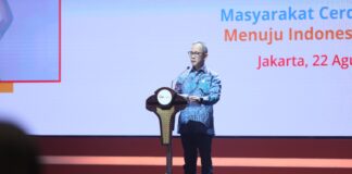 Ketua Dewan Komisioner OJK Mahendra Siregar menyampaikan perihal program GENCARKAN