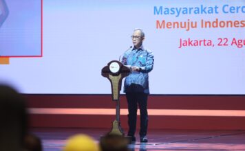 Ketua Dewan Komisioner OJK Mahendra Siregar menyampaikan perihal program GENCARKAN
