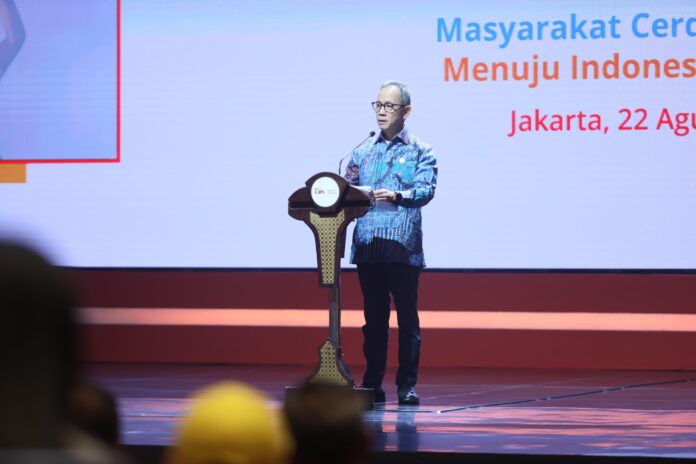 Ketua Dewan Komisioner OJK Mahendra Siregar menyampaikan perihal program GENCARKAN