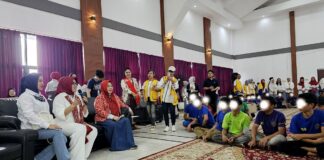 Kepala Dinas Pemberdayaan Perempuan Perlindungan Anak dan Keluarga Berencana (DP3AKB) Jawa Barat Siska Gerfianti berkumpul bersama dalam acara pertemuan LPKA