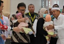 KDM tampak hadir bersama para ibu PKK dan bapak pimpinan lainnya