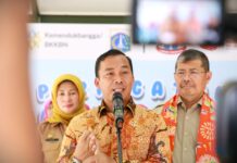Menteri Kependudukan dan Pembangunan Keluarga/Kepala BKKBN, Dr. Wihaji, S.Ag, M.Pd, berikan sambutan dalam peringatan Hari Lanjut Usia Nasional (HLUN) ke-29