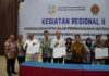 Berfoto bersama setelah acara penandatanganan