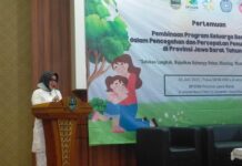 Dr.Siska Gerfianti berikan paparan perihal strategi kerja peningkatan stunting di tiap daerah di Jabar