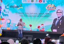 dr.Siska berikan sambutan pada saat pembukaan acara HAN di Arcamanik yang dihadiri Wagub, Erwan beserta pimpinan lainnya.