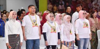 Wakil Gubernur Jabar hadir bersama Pimpinan dan jug Kepala Dinas DP3AKB Jabar, dr.Siska Gerfianti pada saat HAN di Arcamanik.