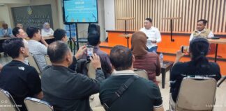 Ayah Kembali ke Sekolah: Membangun Revolusi Pengasuhan Lewat Rapor Anak