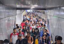 Nataru 2025-2026: Tiket Kereta Laris Manis, Volume Penjualannya Melebihi 300 Ribu Lembar,