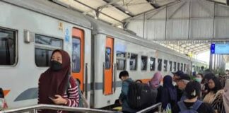 Nataru 2025-2026: Penumpang Commuter Line Membludak, KCI Lakukan Ini Demi Keamanan: Perketat Pengawasan
