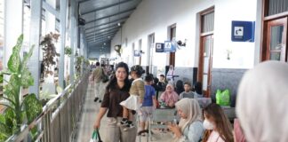 Masa Angkutan Idul Fitri: Penumpang Commuter Line Makin Tumplek, Jumlahnya Berapa Banyak? Ini Jawaban KCI