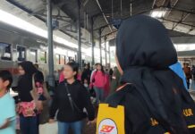 Masa Angkutan Idul Fitri: Komunitas Ini Turut Ringankan Tugas KAI, Siapa Mereka? Ini Jawabannya